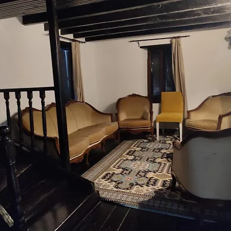 Gazde/Camere de închiriat Sigla Seferihisar
